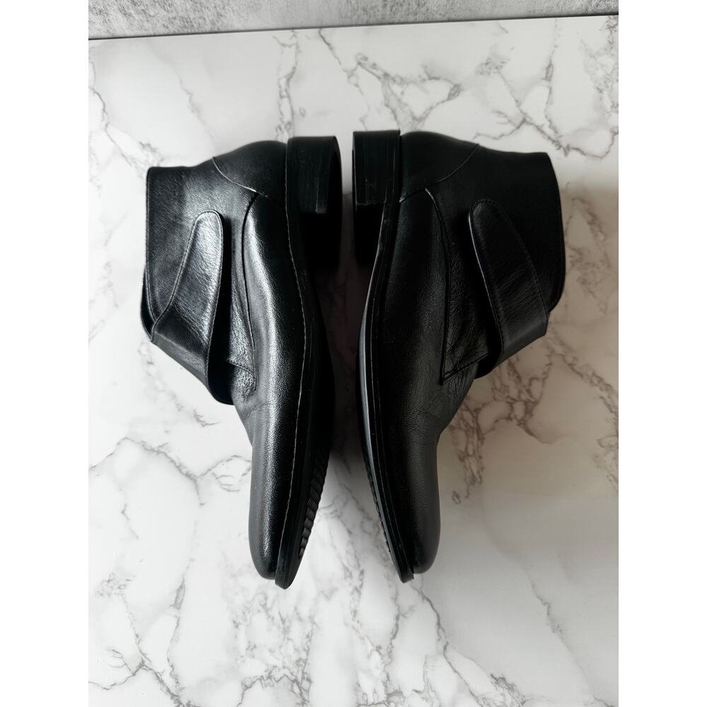 Mona Flying Black Leather Ankle Boots Low Heel EU 41 Minimalist Slip On - Picture 2 of 7
